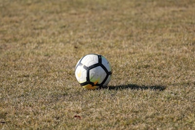 ليفربولضدتوتنهاممباشرالانمباراةناريةفيالدوريالإنجليزيالممتاز
